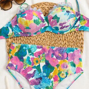 Bikini - Floral 3 Piece Set Bikini and Sarong Size Small EUC